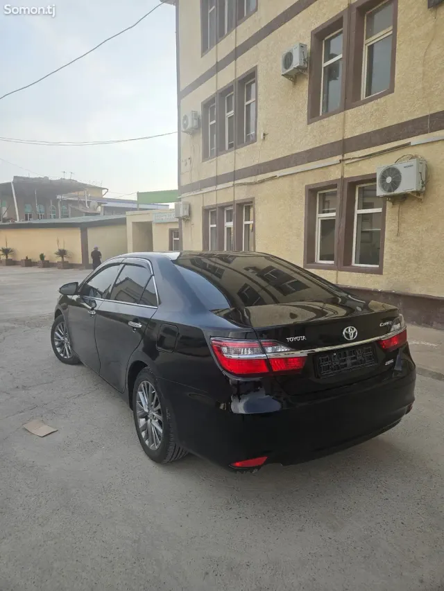 Toyota Camry 2016 · 2.0 AT