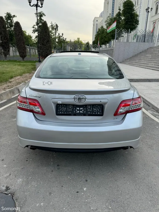 Toyota Camry 2010 · 3.5 AT
