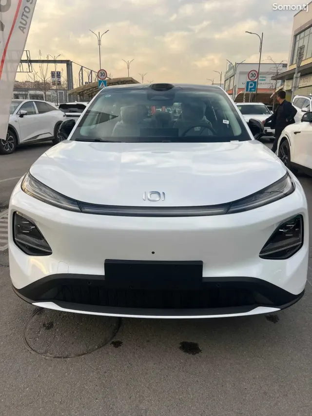 BYD E2 2025 · AT