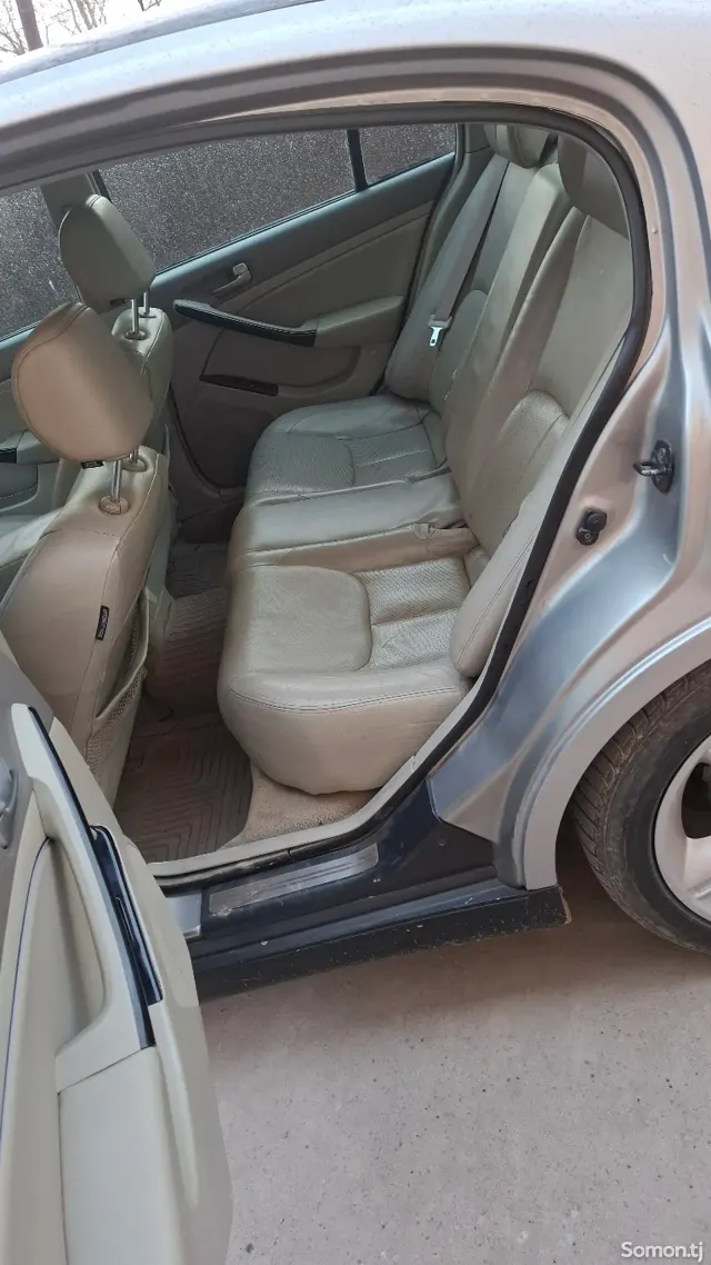 Infiniti G series 2004 · 3.5 AT