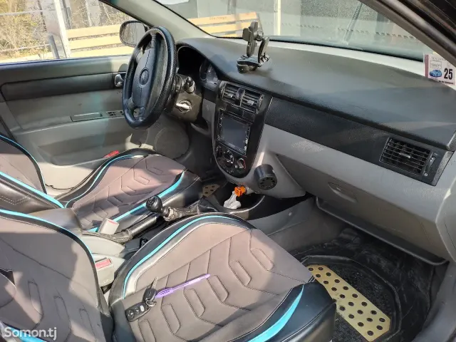 Chevrolet Lacetti 2007 · 1.6 MT