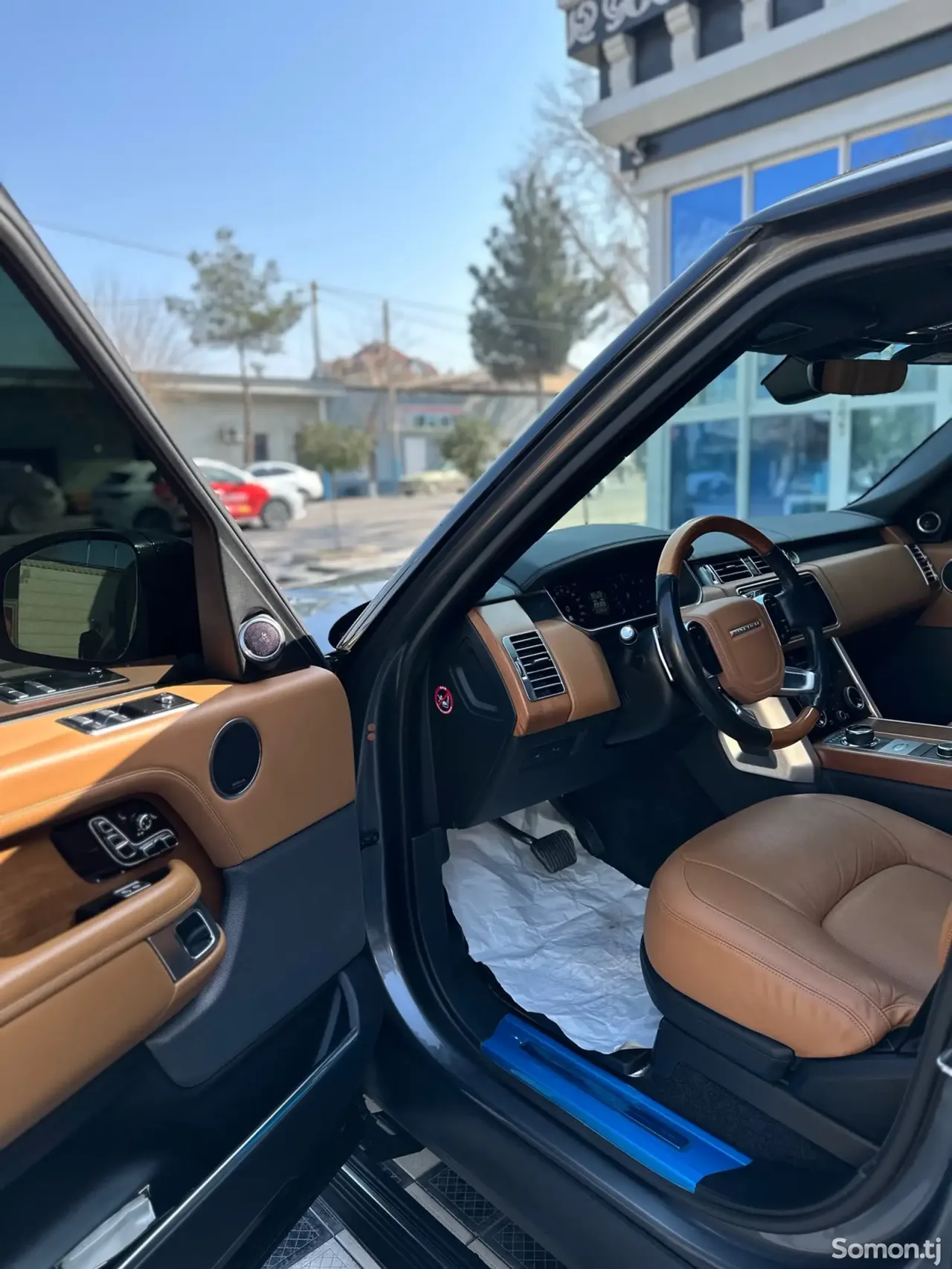 Land Rover Vogue 2019 · 4.4 AT