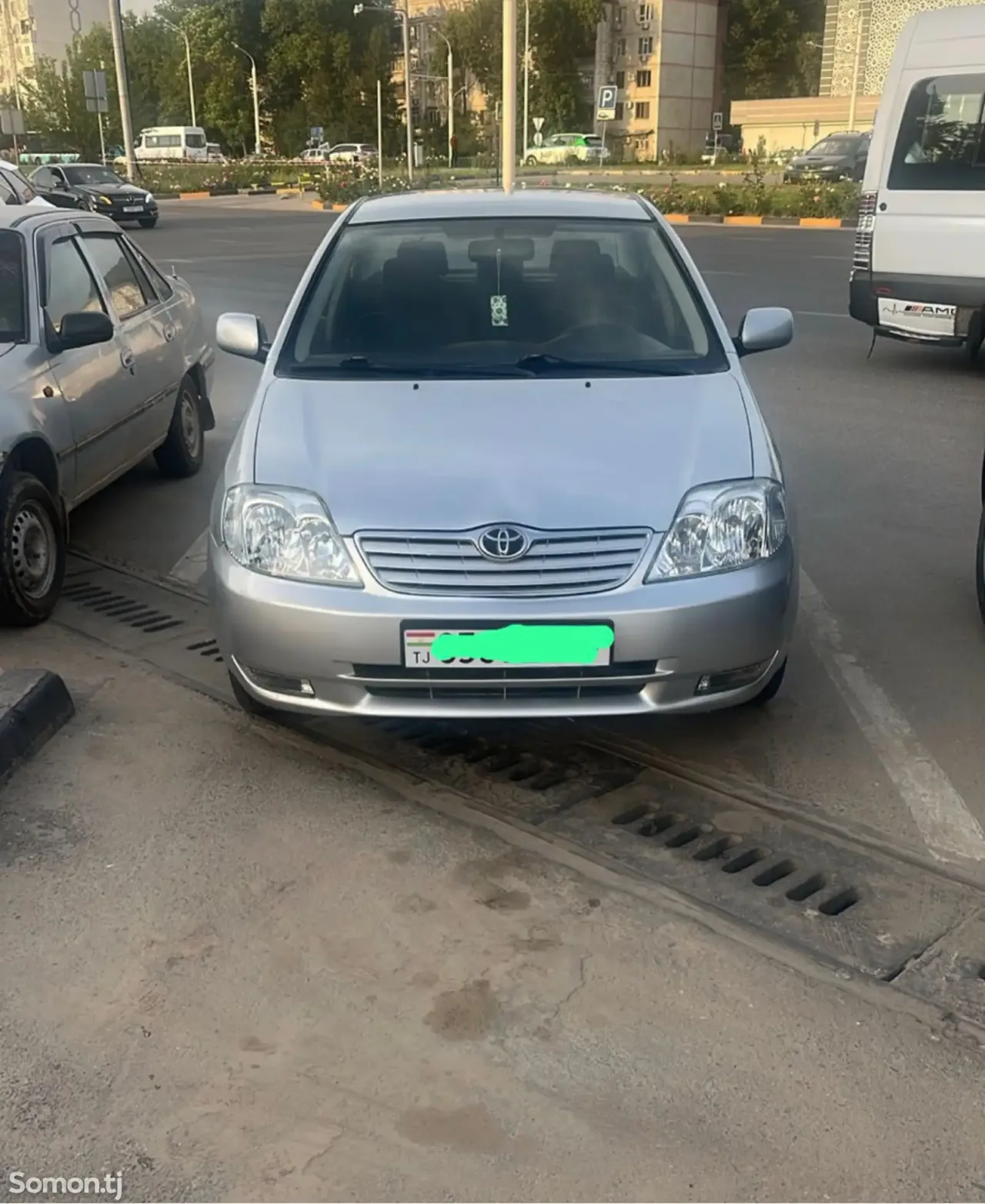 Toyota Corolla 2004 · 1.6 MT