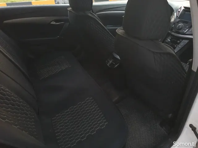 Hyundai i40 2011 · 2.0 AT