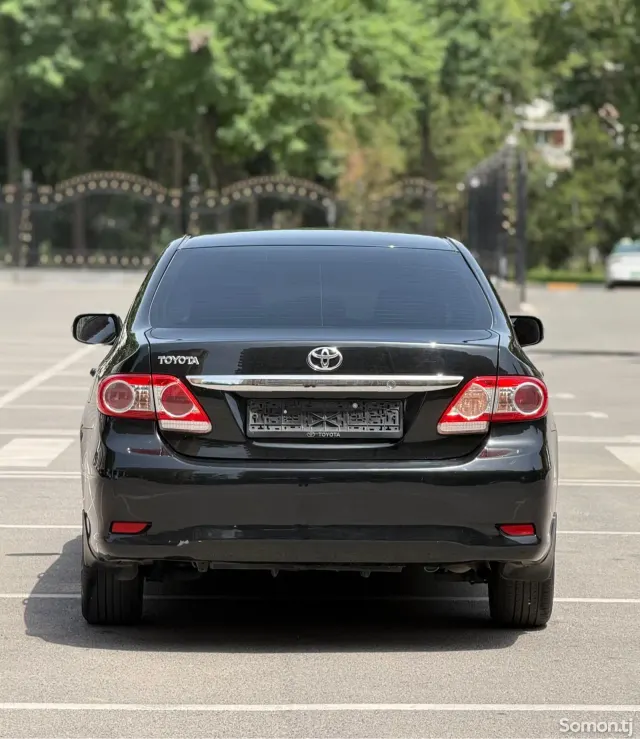 Toyota Corolla 2013 · 1.6 AT