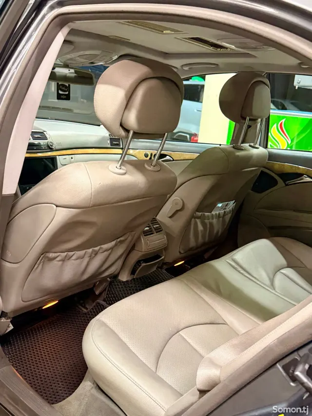 Mercedes-Benz E class 2008 · 3.5 AT