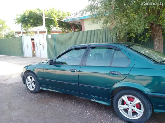 BMW M3 1995 · 1.6 MT