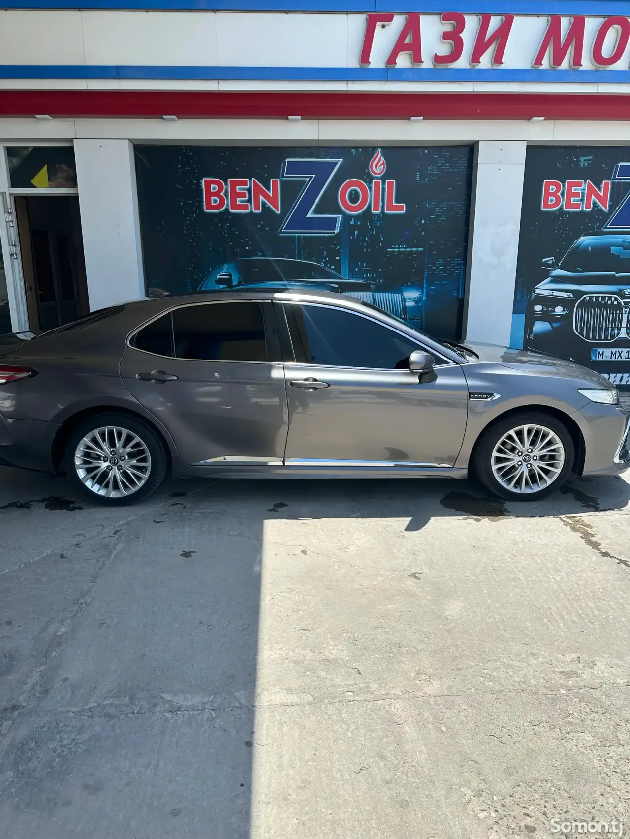 Toyota Camry 2018 · 2.5 AT