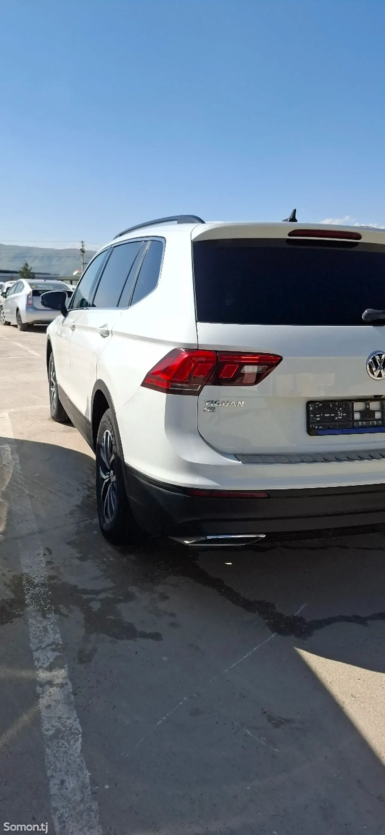 Volkswagen Tiguan 2019 · 2.0 AT