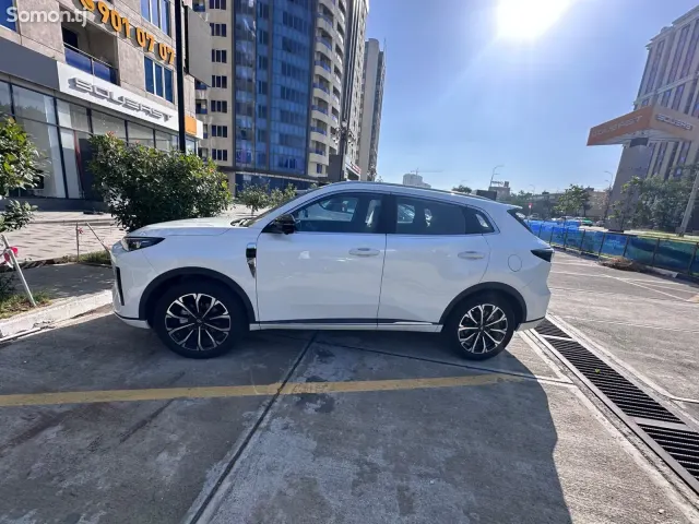 Changan Qiyuan Q 2025 · 1.5 AT