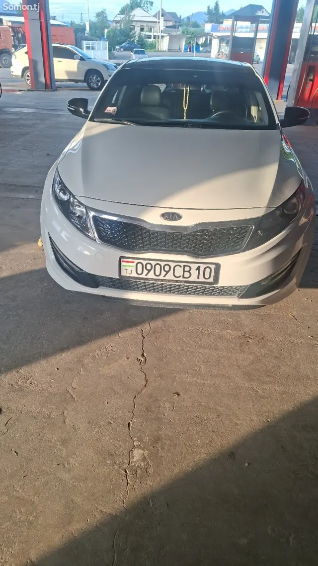 Kia K5 2013 · 2.0 AT