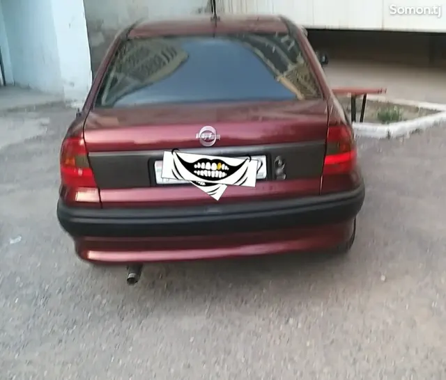 Opel Astra F 1995 · 1.6 AT