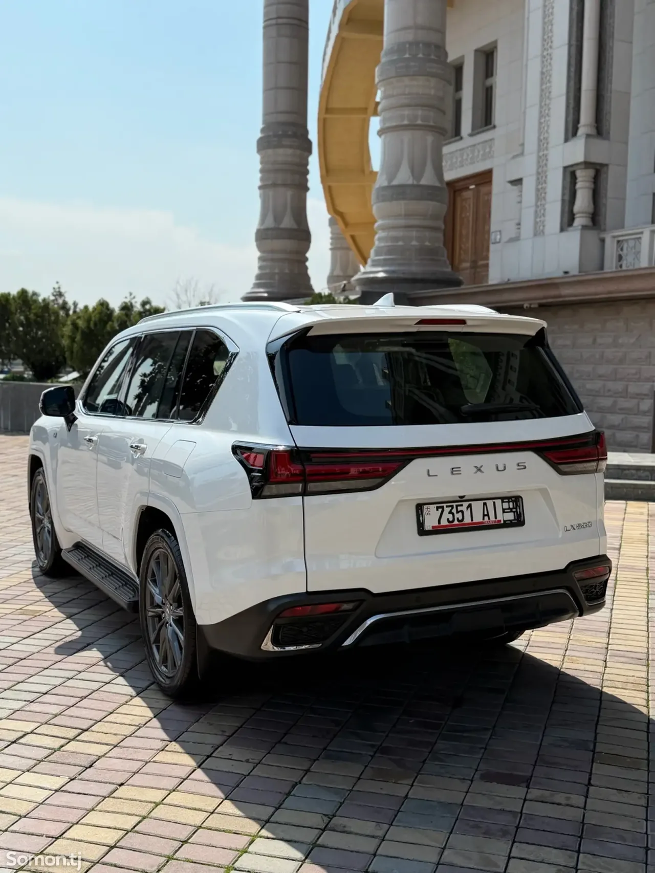 Lexus LX series 2024 · 5.0 AT