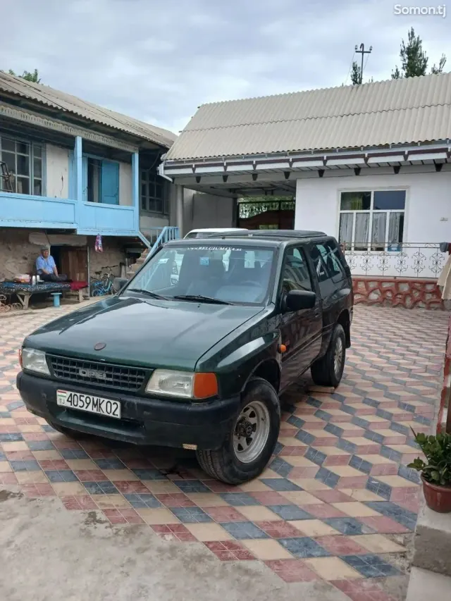 Opel Frontera 1996 · 1.8 MT
