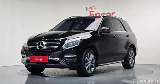 Mercedes-Benz GLE class 2016 · 2.5 AT