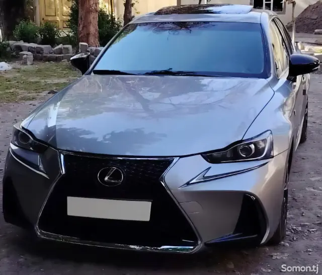 Lexus IS series 2014 · 3.5 AT