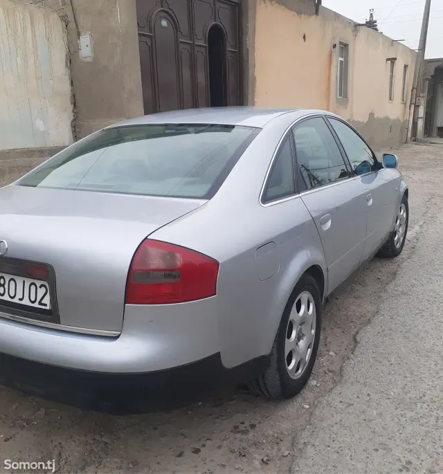 Audi A6 1998 · 2.2 MT