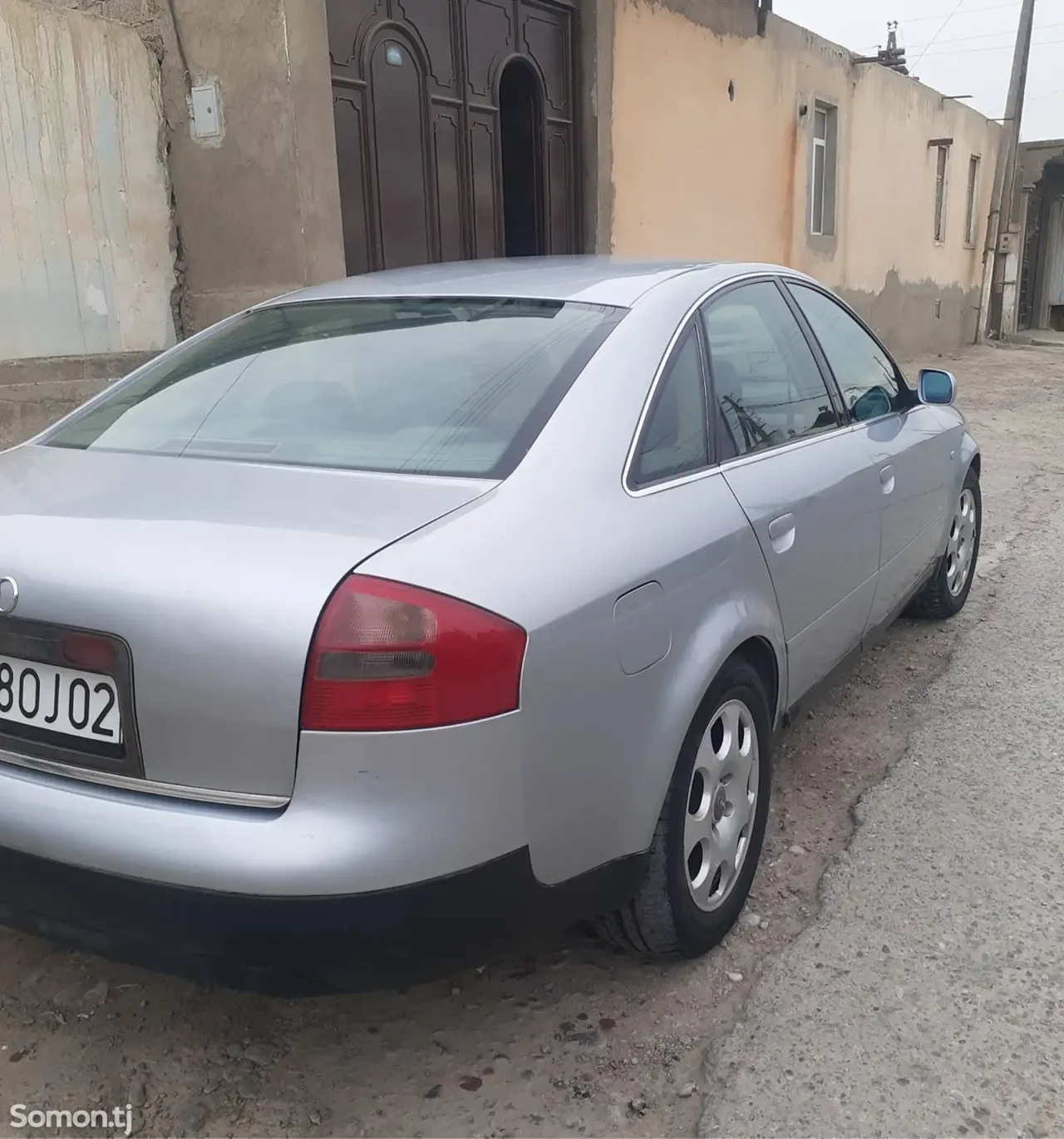 Audi A6 1998 · 2.2 MT