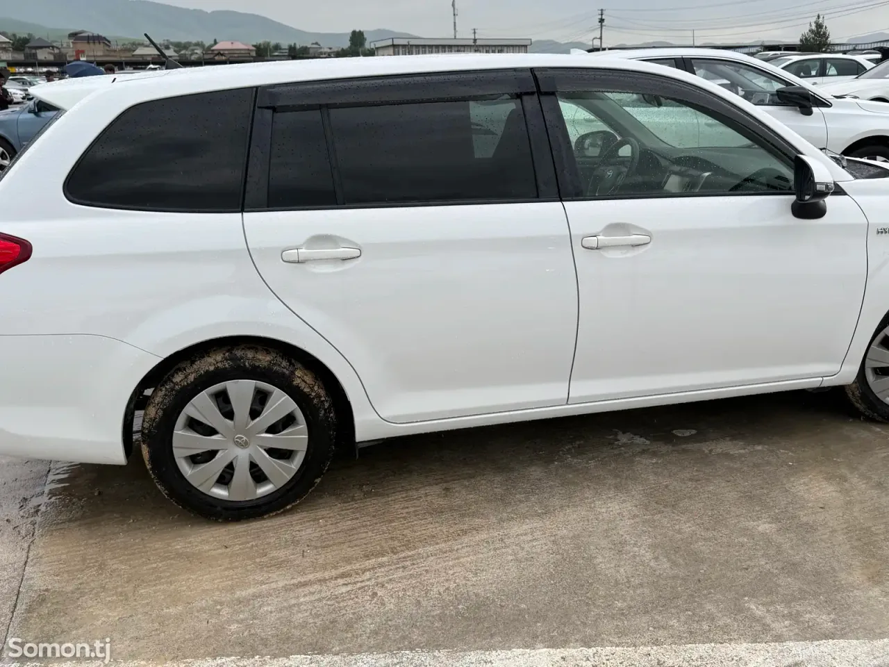 Toyota Fielder 2014 · 1.5 AT