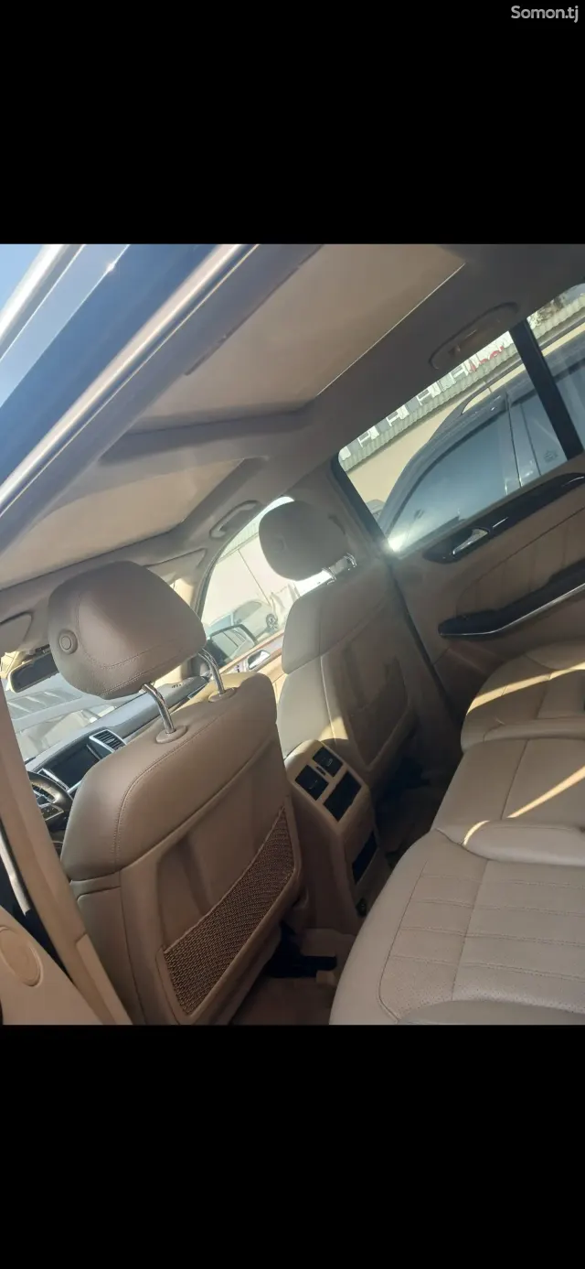 Mercedes-Benz GLS 2015 · 4.5 AT