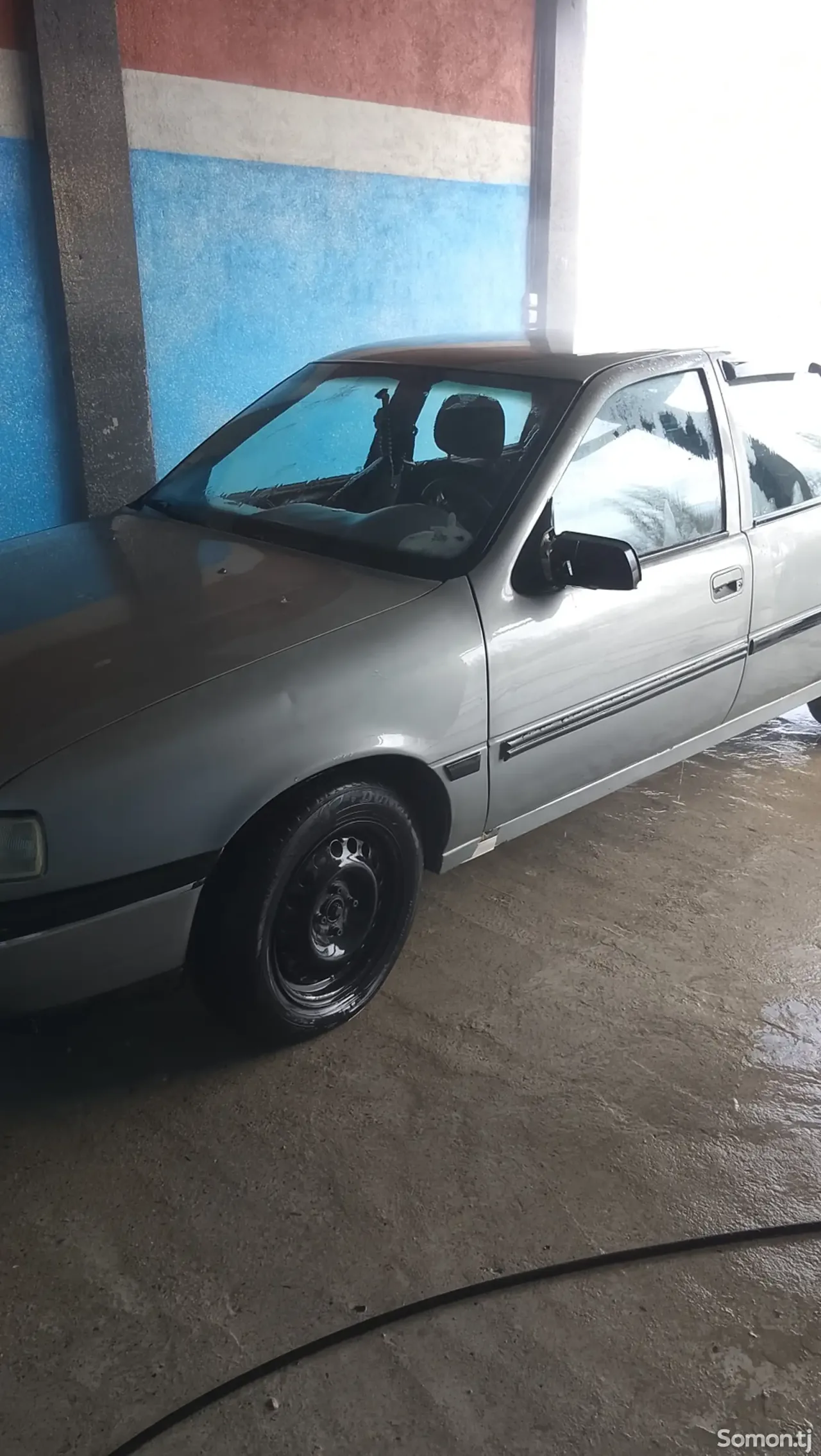 Opel Vectra A 1991 · 1.8 MT