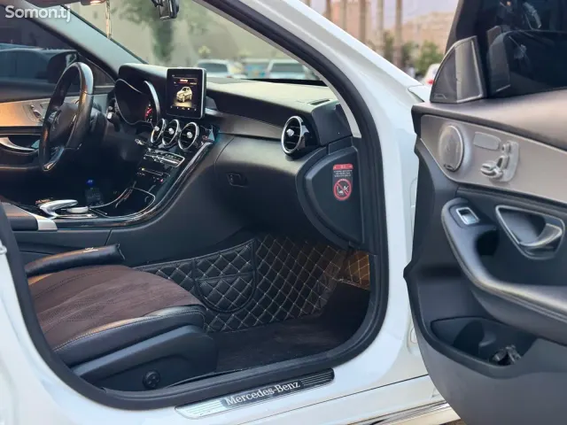 Mercedes-Benz C class 2015 · 2.2 AT