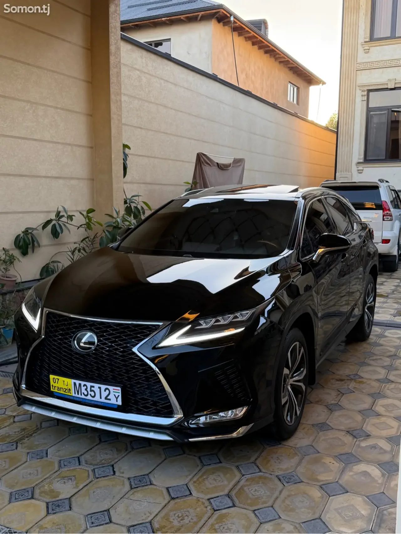 Lexus RX series 2017 · 3.5 AT