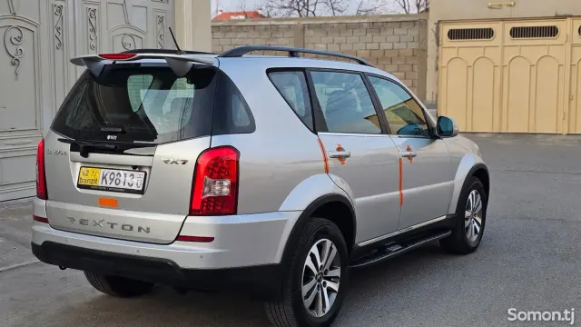 Ssang Yong Rexton 2014 · 2.2 AT