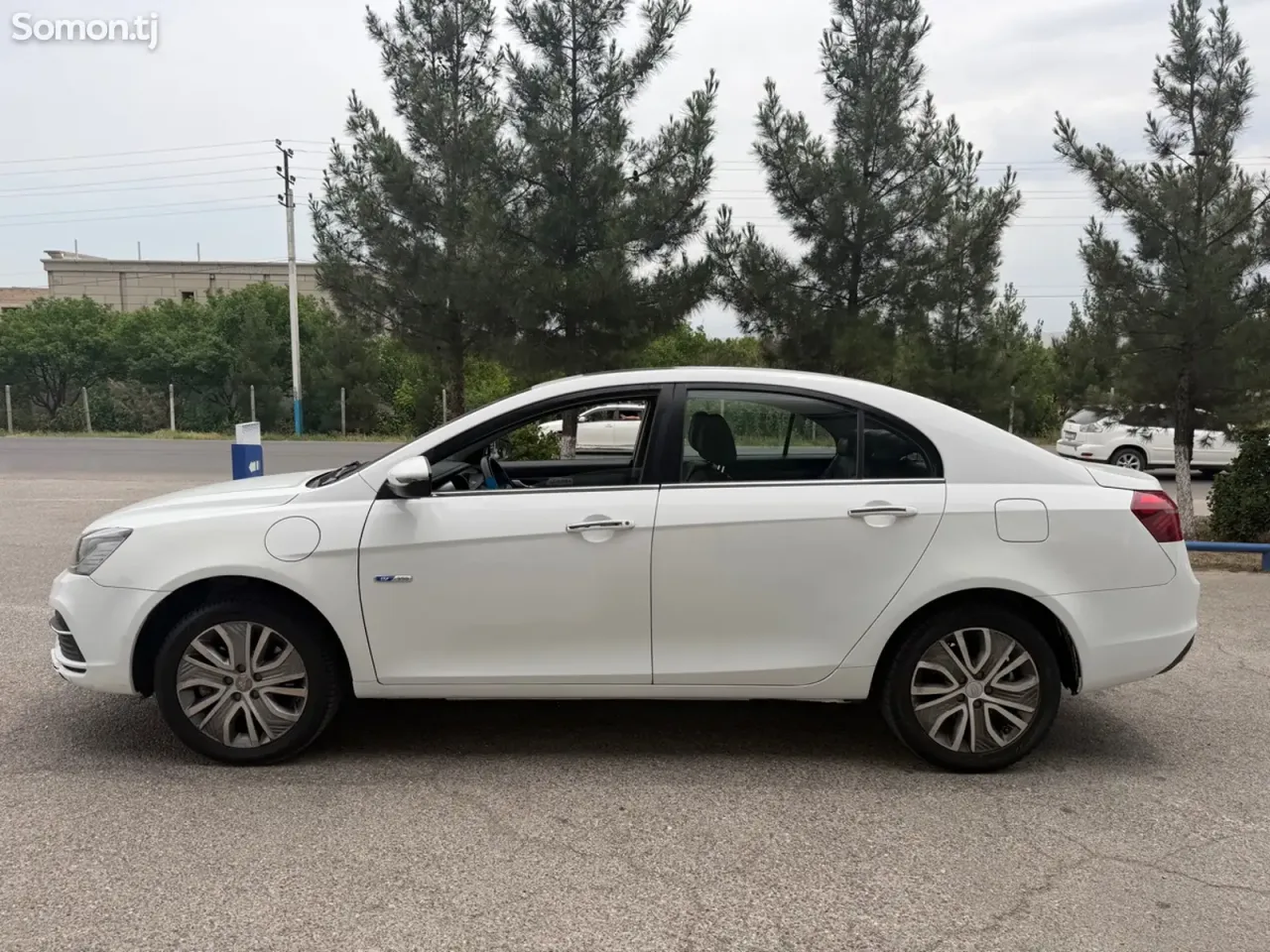 Geely Emgrand 2020 · AT