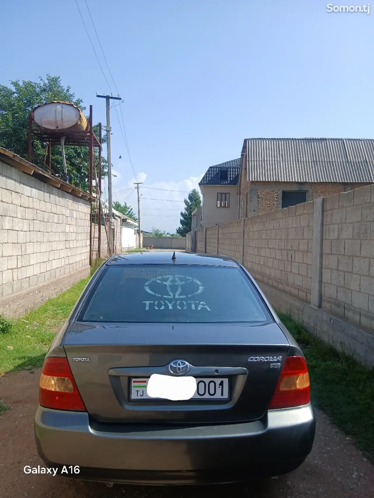 Toyota Corolla 2003 · 1.6 MT