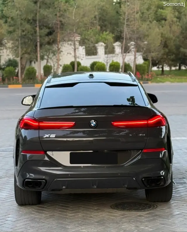 BMW X6 2025 · 4.0 AT