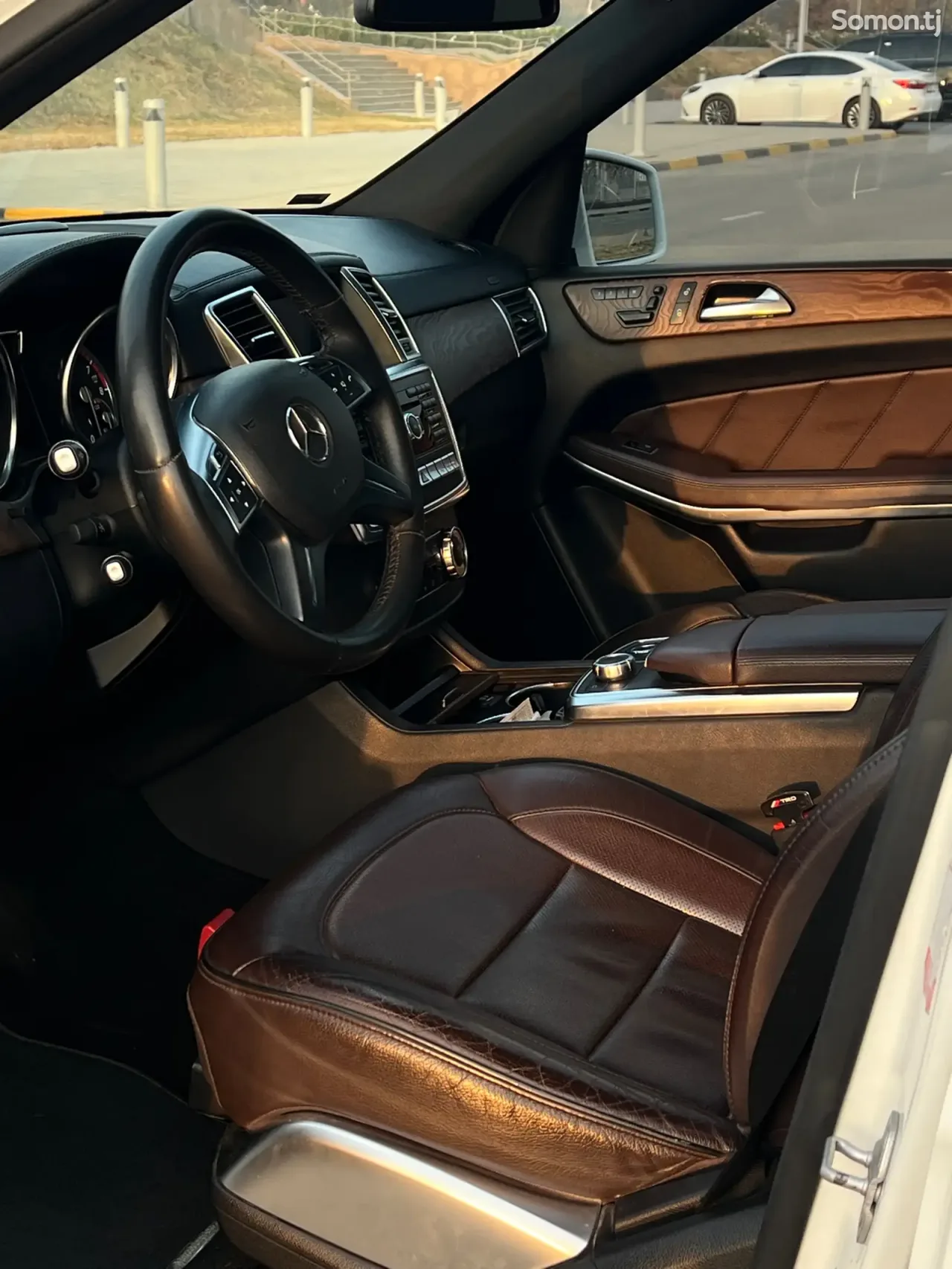 Mercedes-Benz GL class 2014 · 4.7 AT