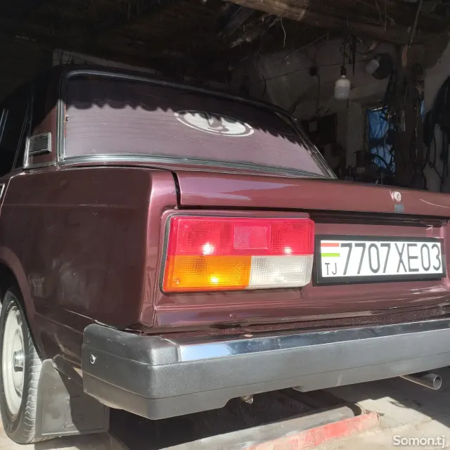 Lada (ВАЗ) 2107 2008 · 1.7 MT