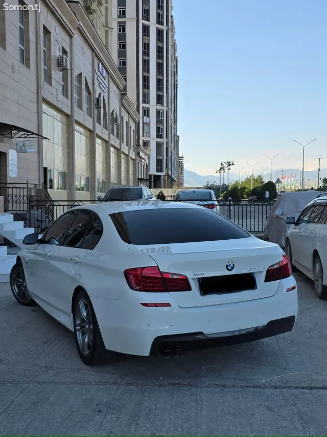 BMW 5 series 2016 · 3.0 AT