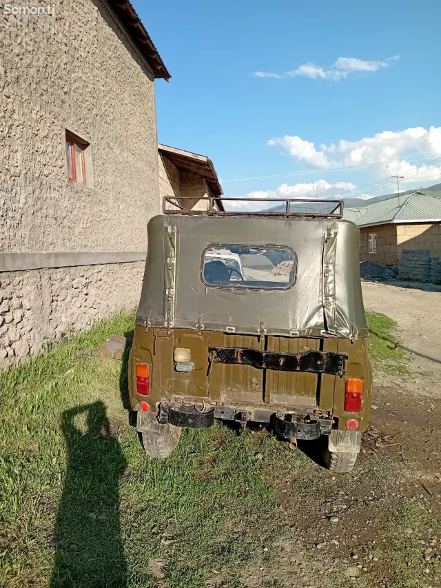 УАЗ 469 1989 · 2.4 MT