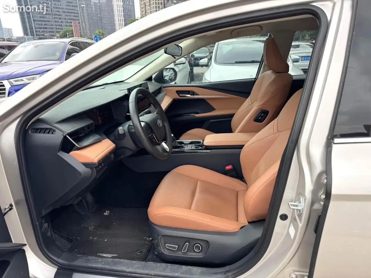 Toyota Camry 2024 · 2.5 AT
