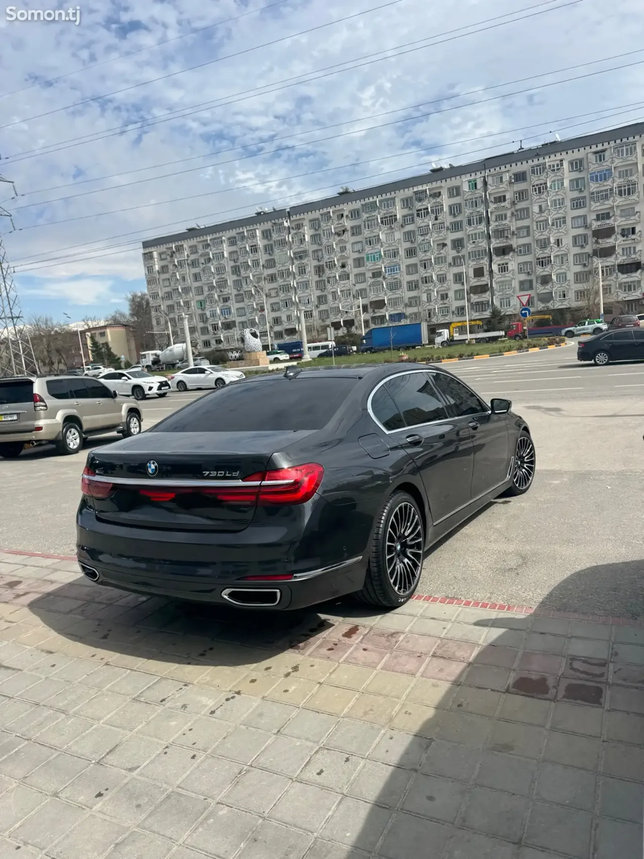 BMW 7 series 2017 · 3.0 AT