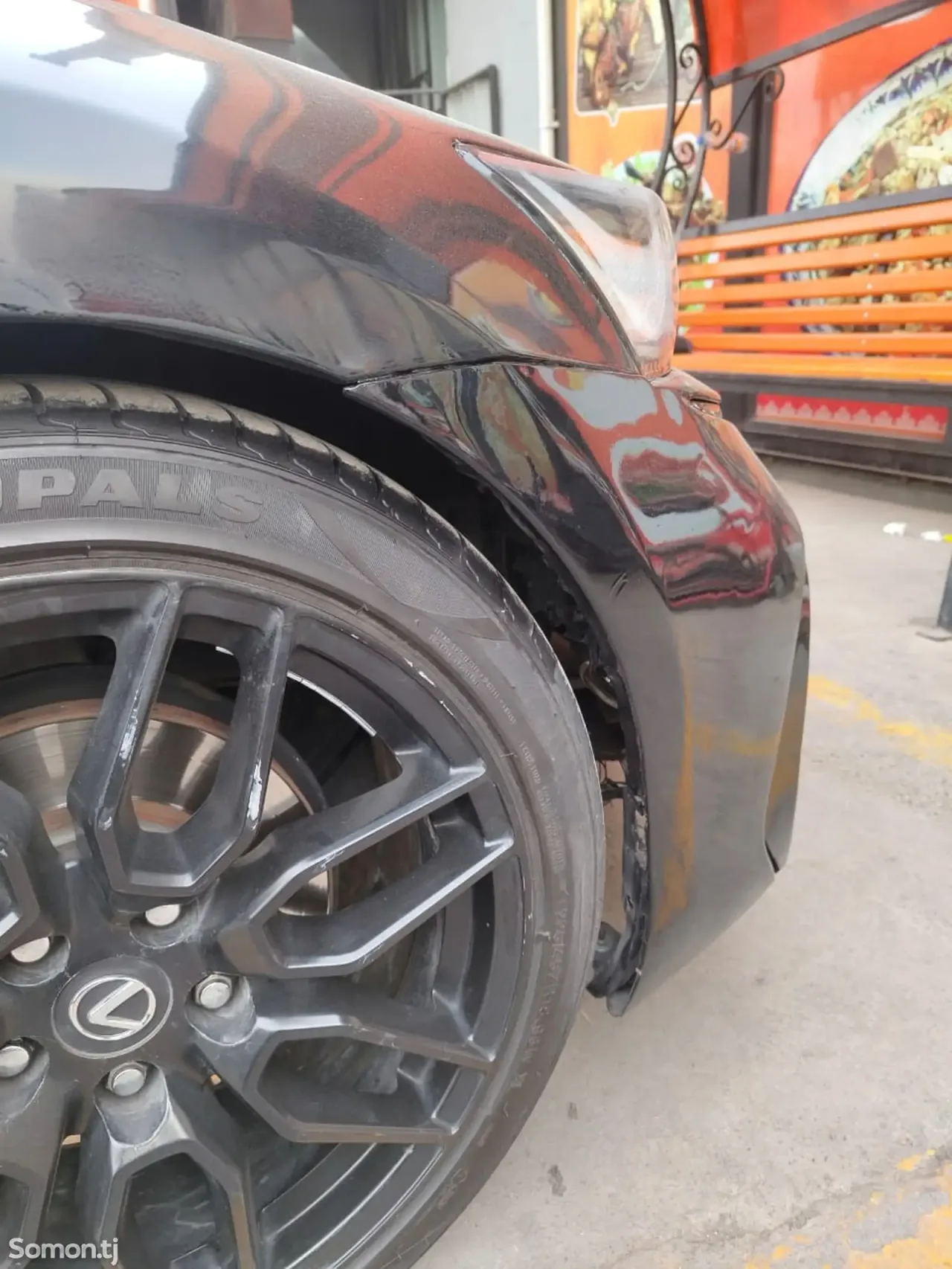 Lexus IS series 2015 · 2.5 AT