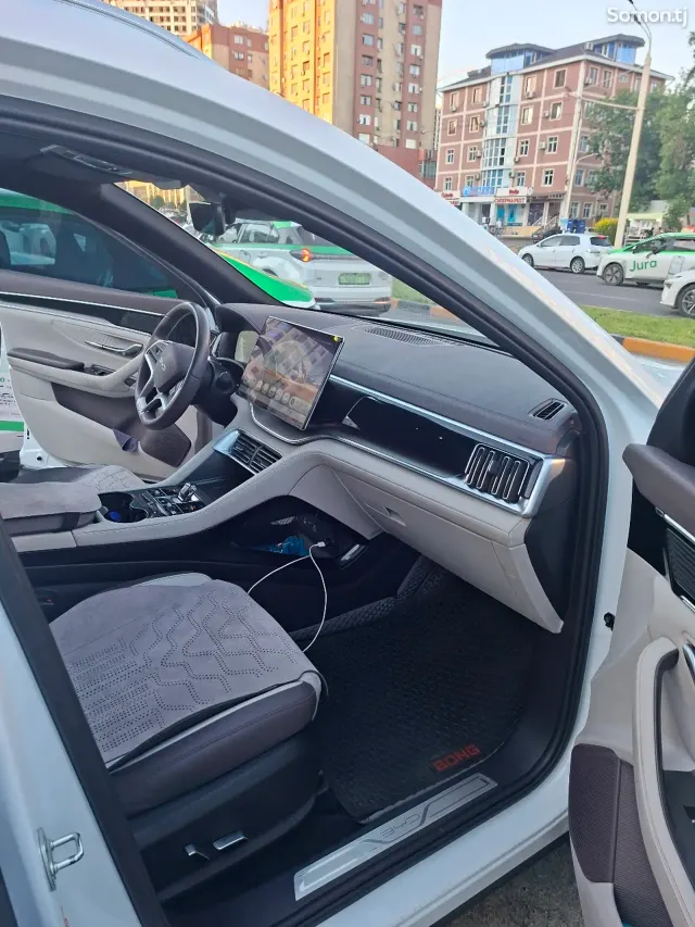 BYD Song Plus 2024 · 2.5 AT