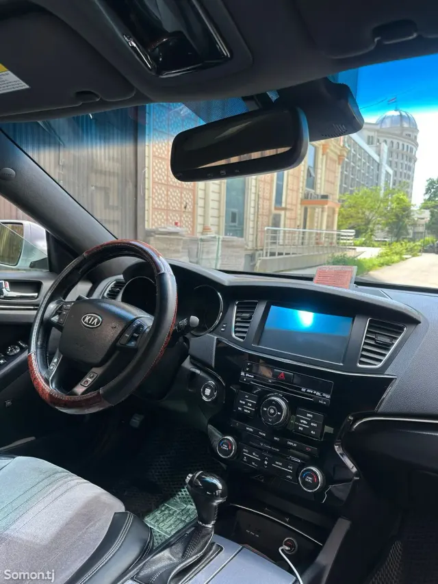 Kia K7 2010 · 3.5 AT