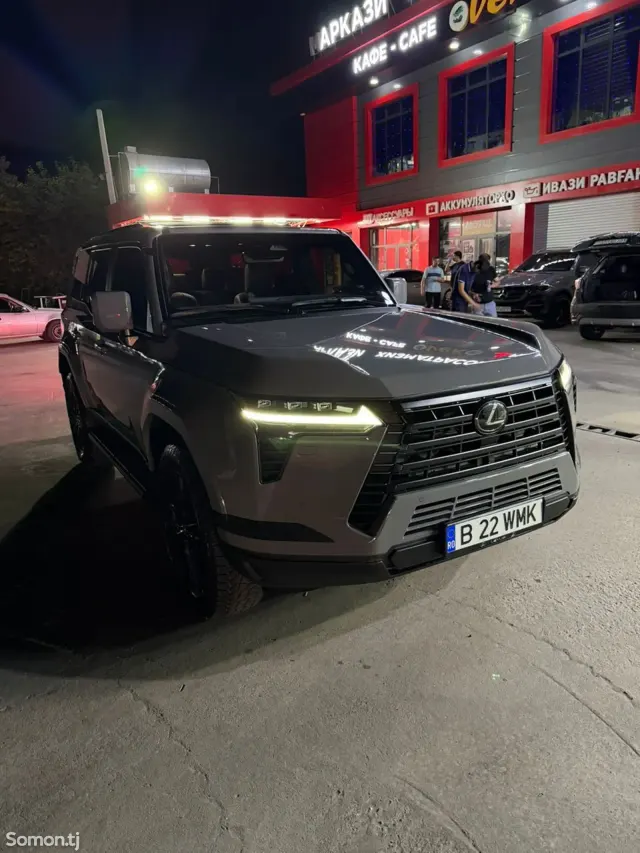 Lexus GX series 2025 · 5.5 AT