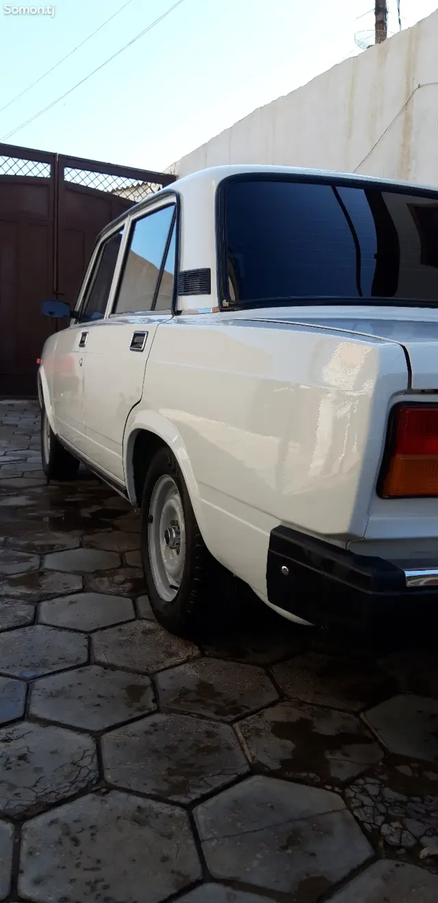 Lada (ВАЗ) 2107 2007 · 1.7 MT
