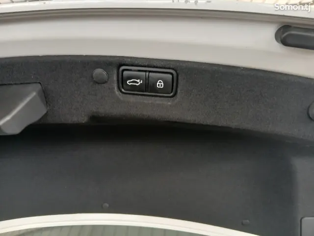 Kia K7 2016 · 3.3 AT