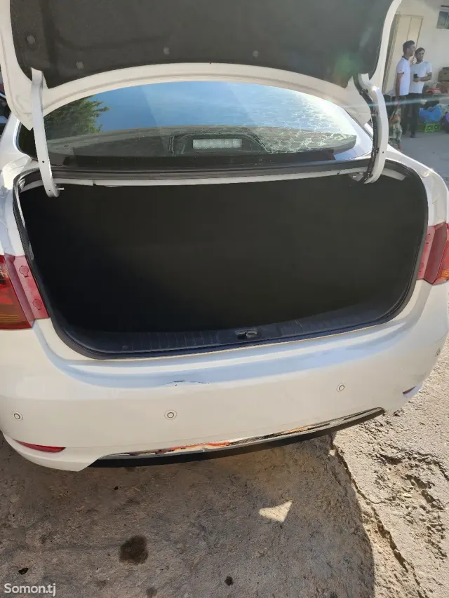 Dongfeng EN 007 2022 · 6.5 AT