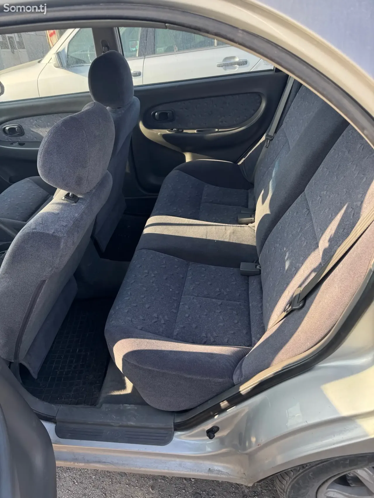Kia Spectra 2006 · 1.6 MT
