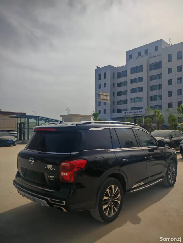 GAC Trumpchi GS8 2017 · 2.0 AT