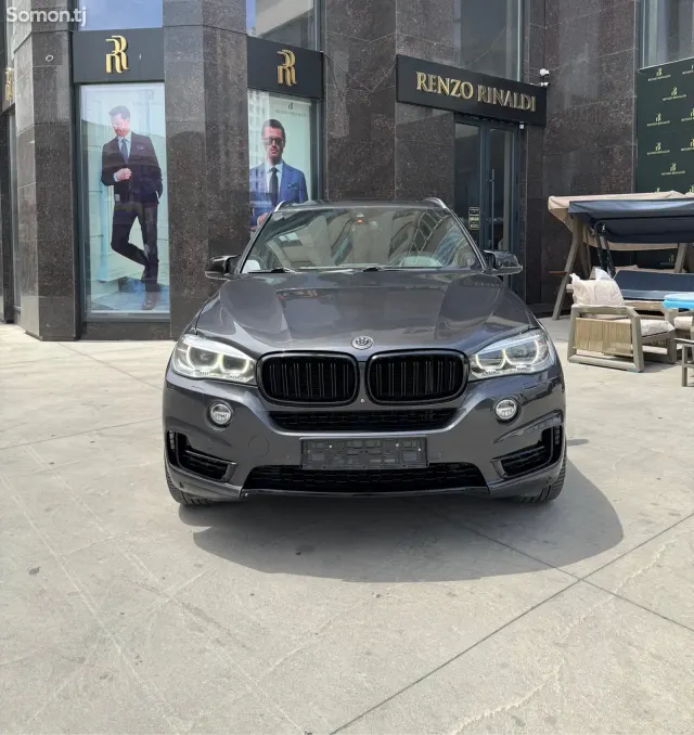 BMW X5 2015 · 3.0 AT