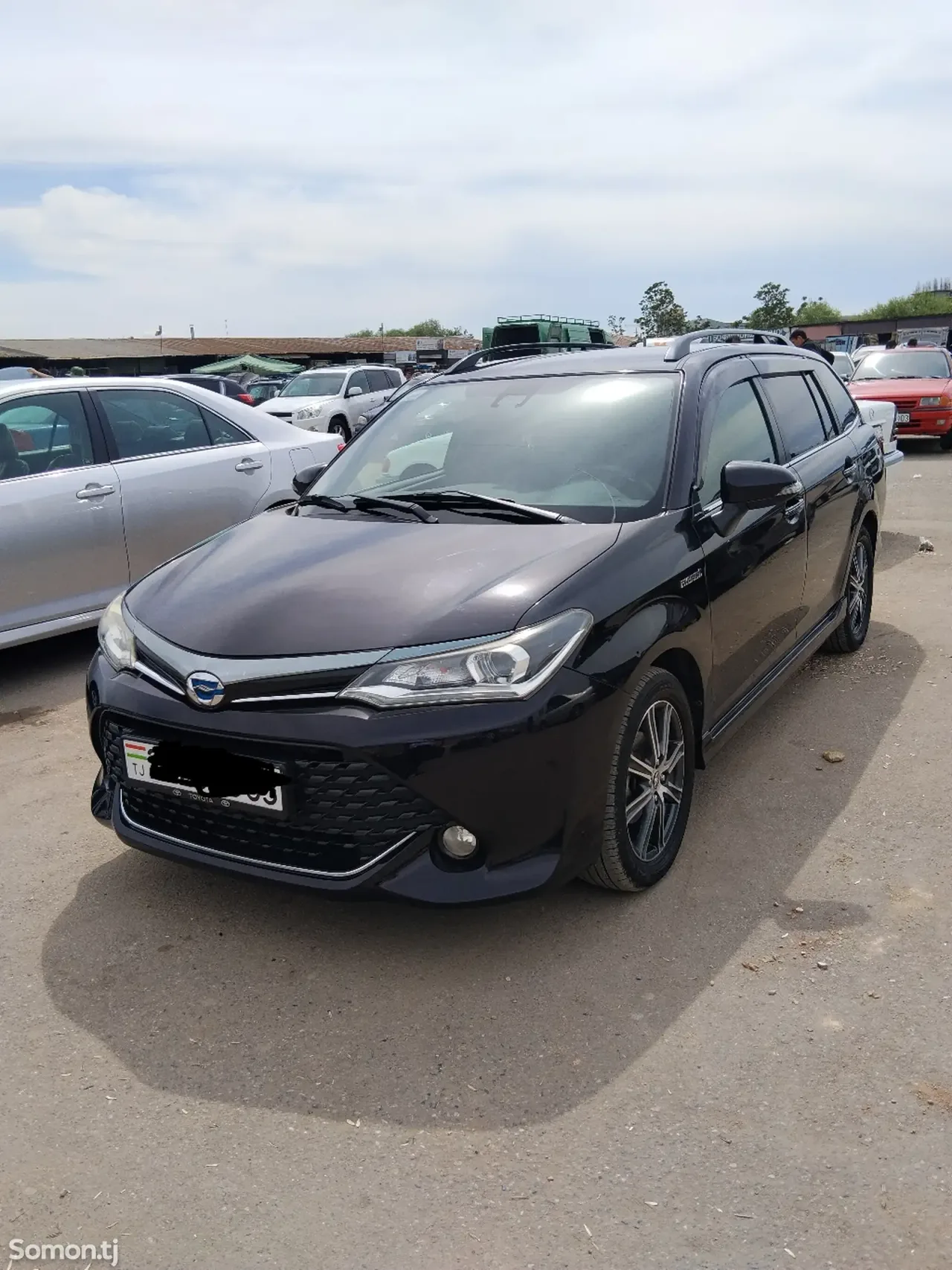 Toyota Fielder 2016 · 1.5 AT