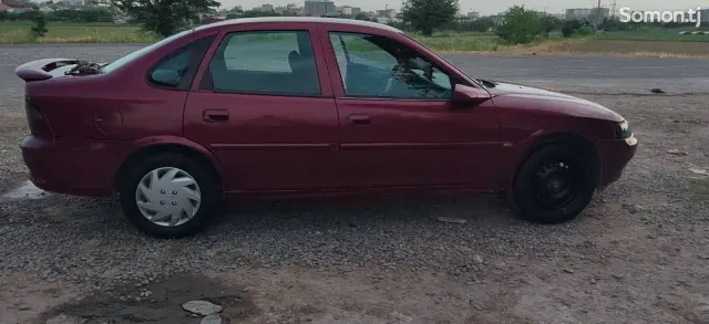 Opel Vectra B 1996 · 1.6 MT