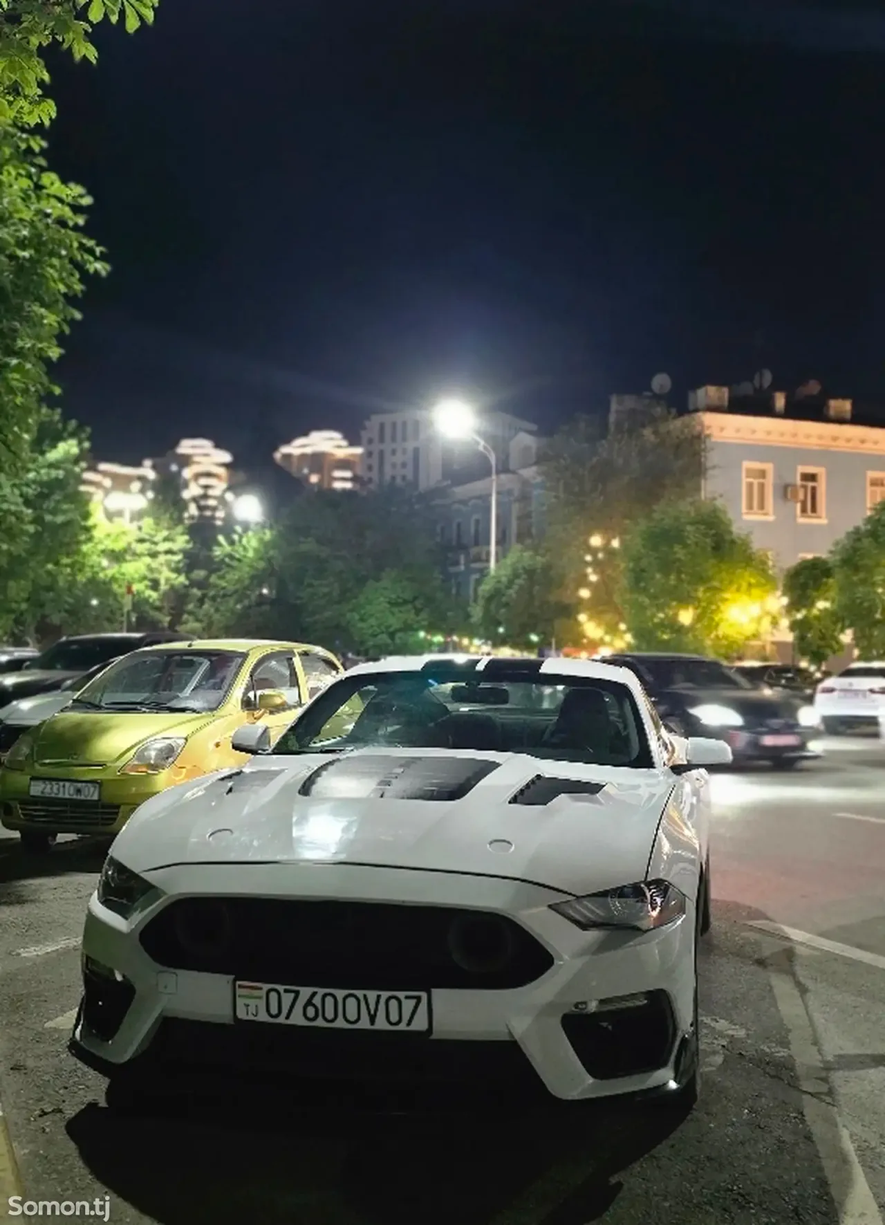 Ford Mustang 2016 · 3.7 AT